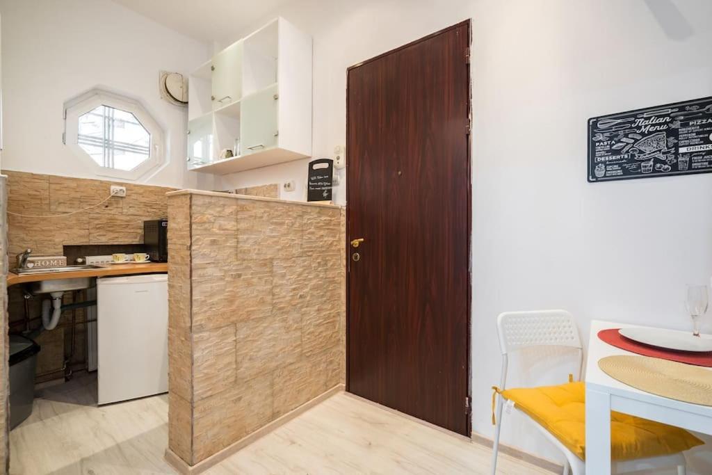 Galaxy Studio Near Bucharest Old Town Ngoại thất bức ảnh